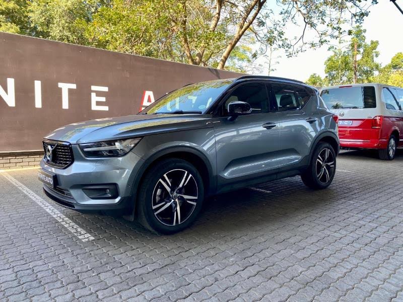 2018 VOLVO XC40