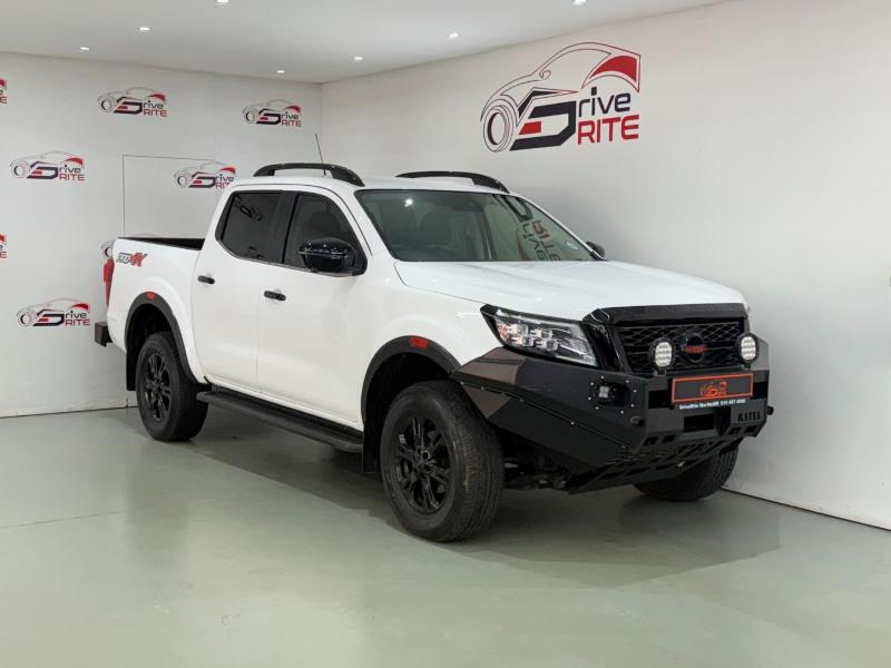 2022 NISSAN Navara