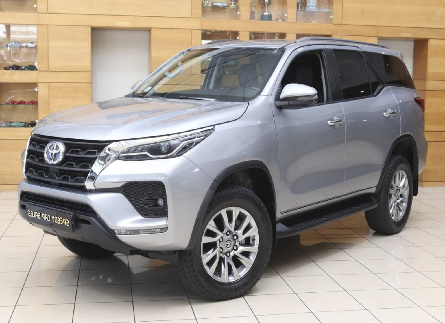 2022 TOYOTA Fortuner