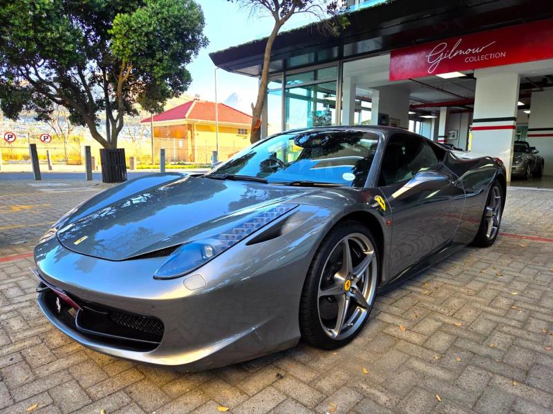 2011 FERRARI 458 Italia