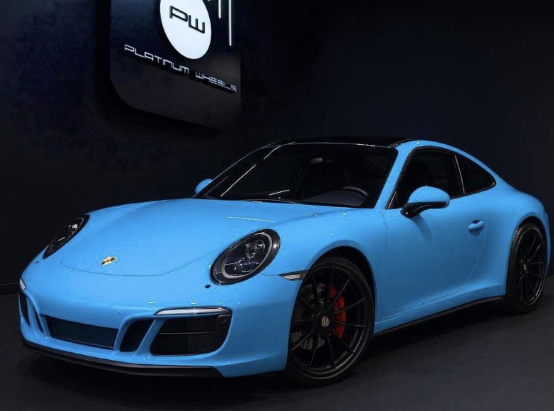 2017 PORSCHE 911