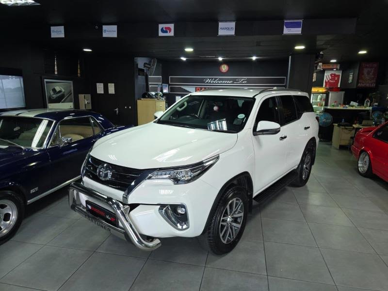 2019 TOYOTA Fortuner