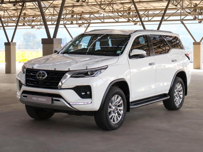 2021 TOYOTA Fortuner