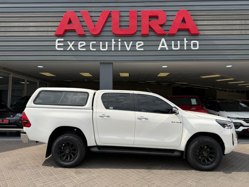 2022 TOYOTA Hilux