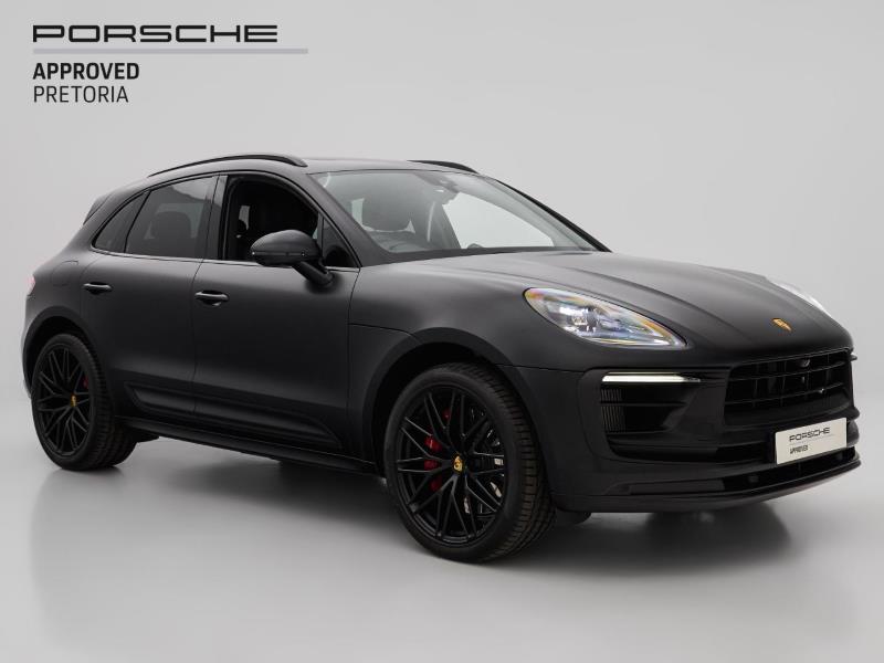2026 PORSCHE Macan