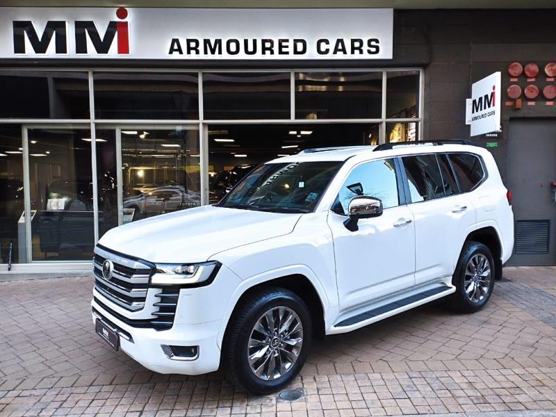2025 TOYOTA Landcruiser 300