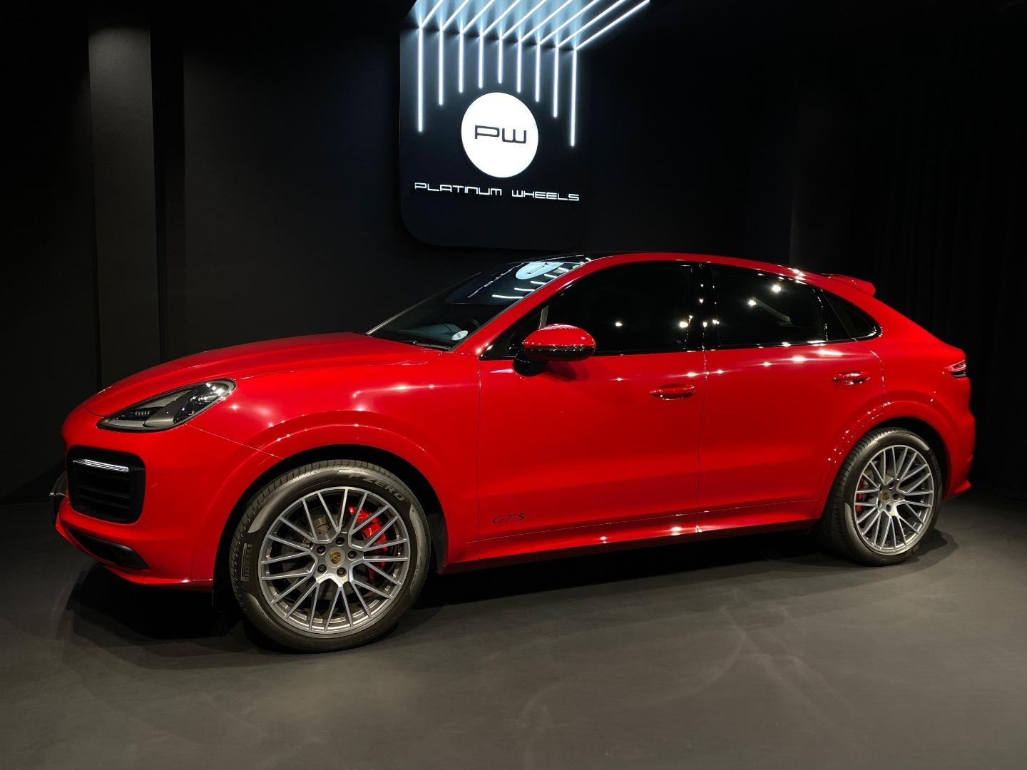 2020 PORSCHE Cayenne