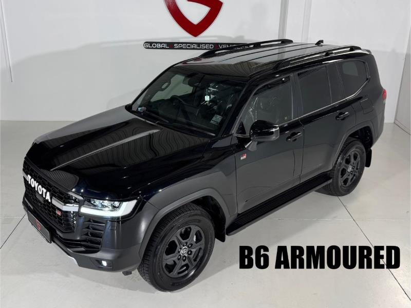 2025 TOYOTA Landcruiser 300