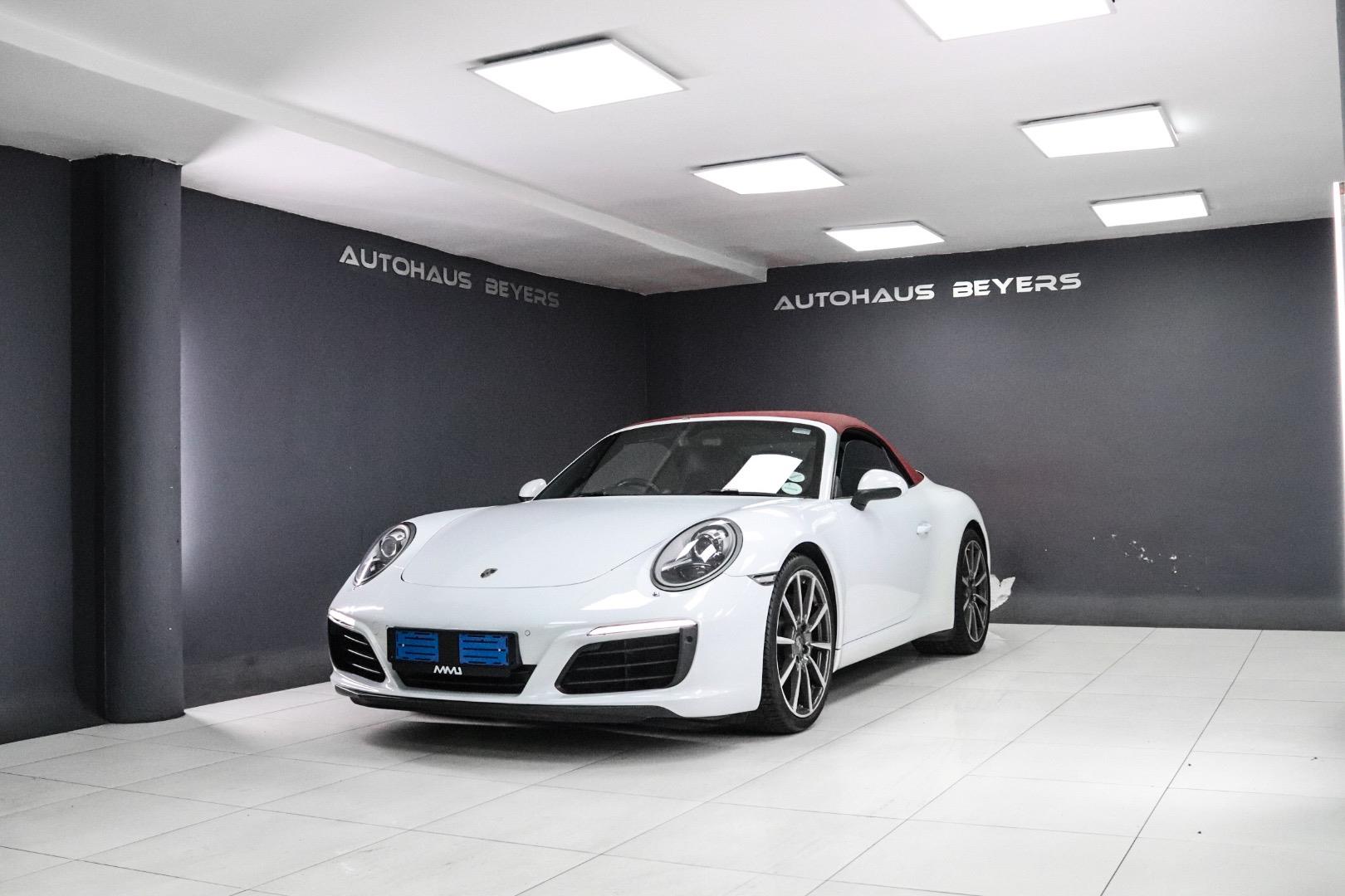 2017 PORSCHE 911