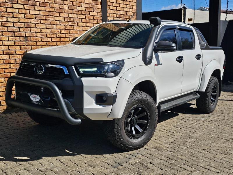 2022 TOYOTA Hilux