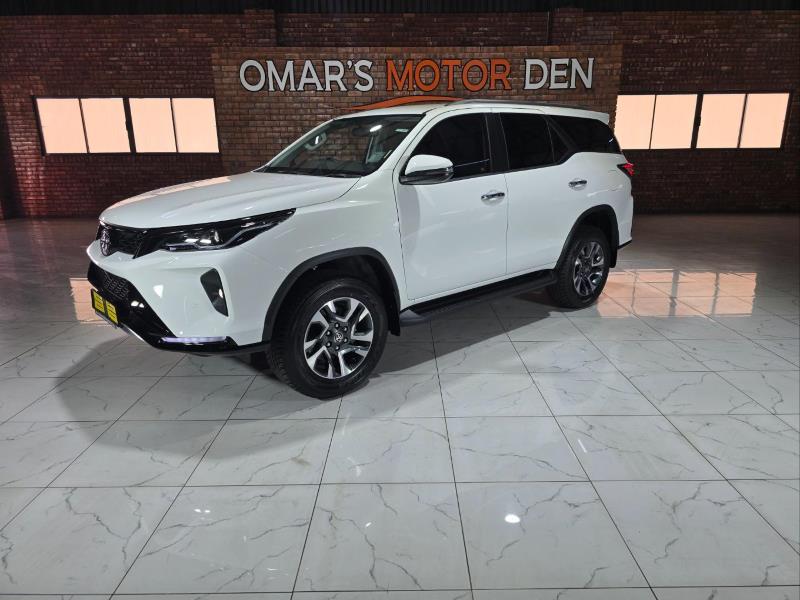 2025 TOYOTA Fortuner