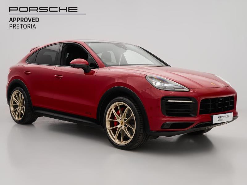 2022 PORSCHE Cayenne