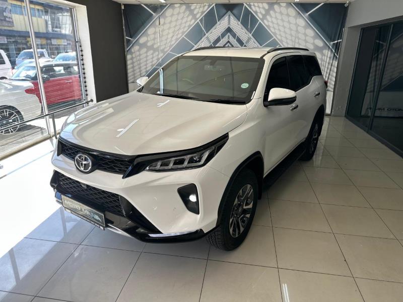 2023 TOYOTA Fortuner
