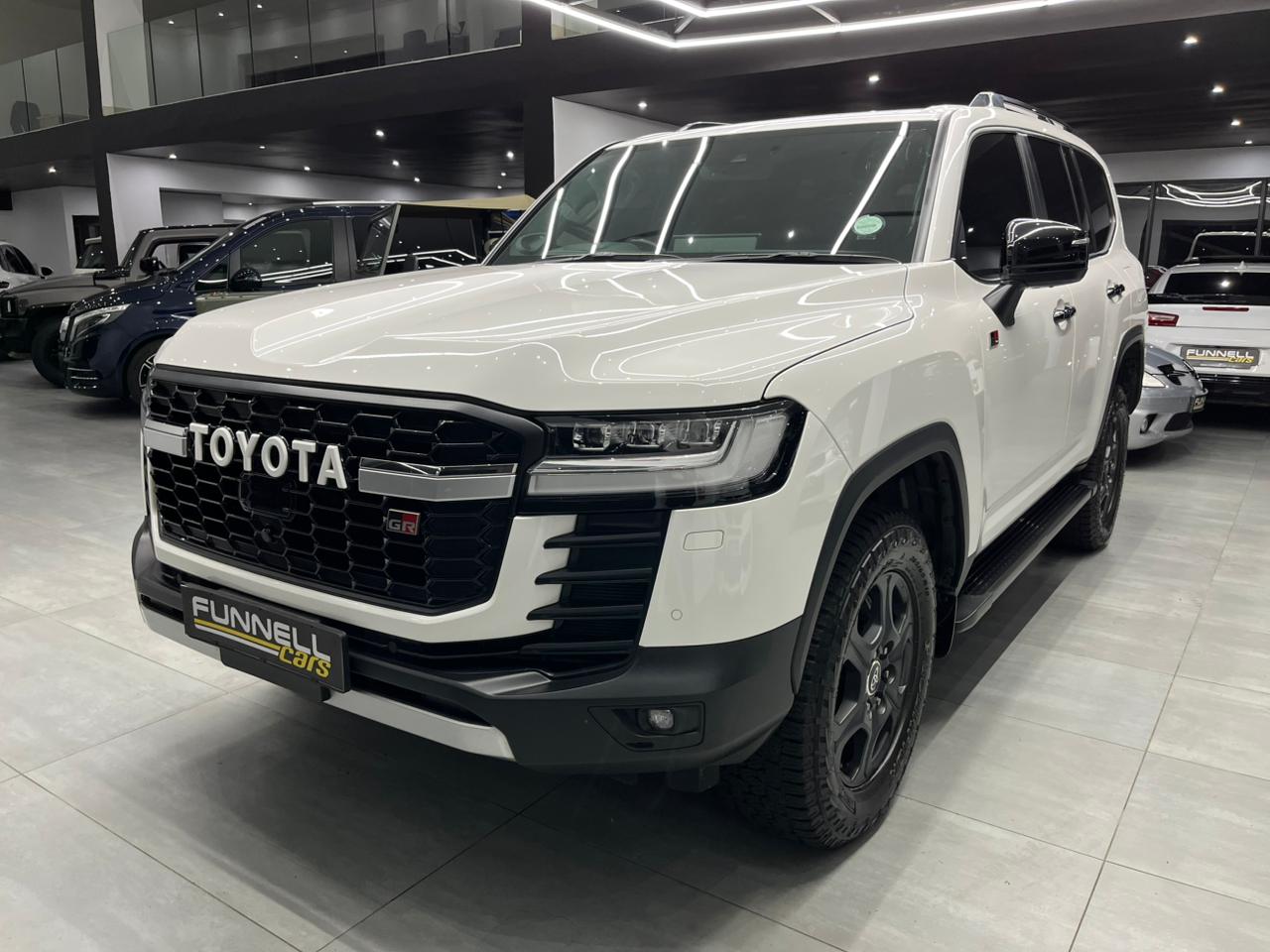 2023 TOYOTA Landcruiser 300