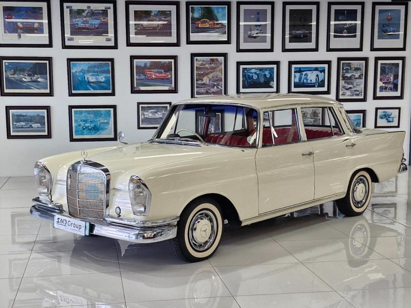 1967 Mercedes Benz 230