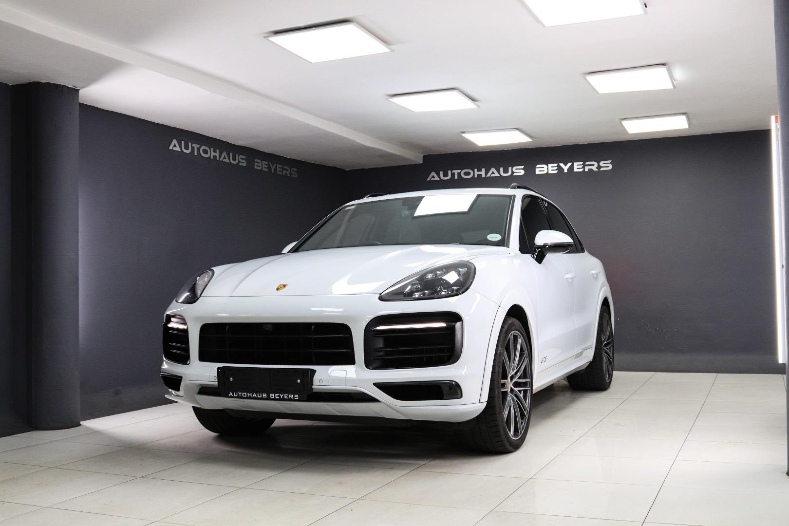 2021 PORSCHE Cayenne