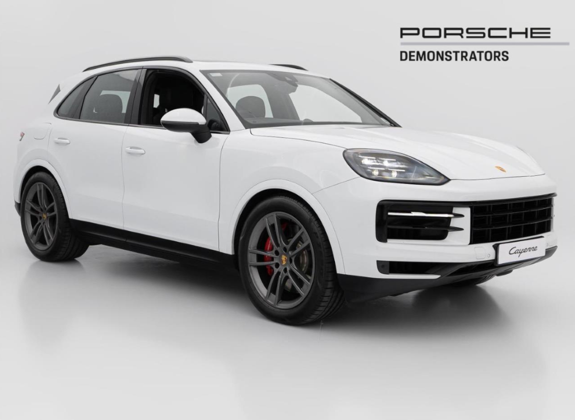 2024 PORSCHE Cayenne
