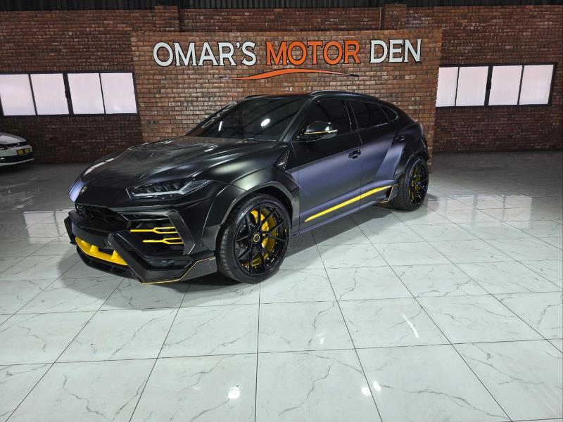 2022 LAMBORGHINI Urus