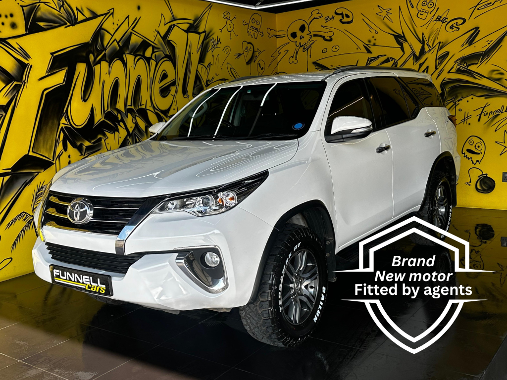 2017 TOYOTA Fortuner