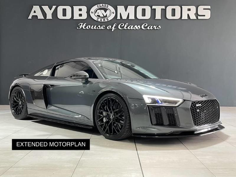 2017 AUDI R8