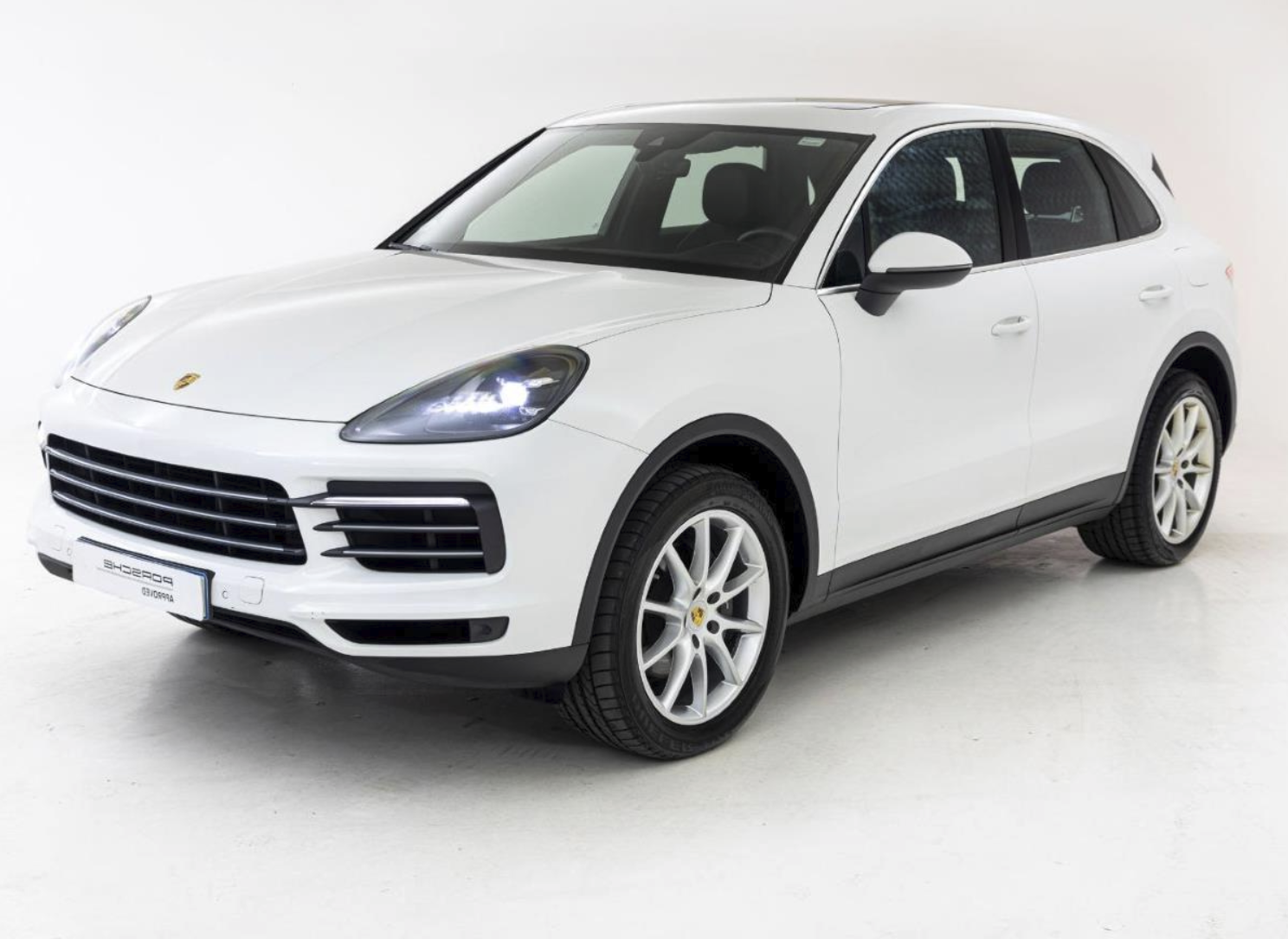 2019 PORSCHE Cayenne