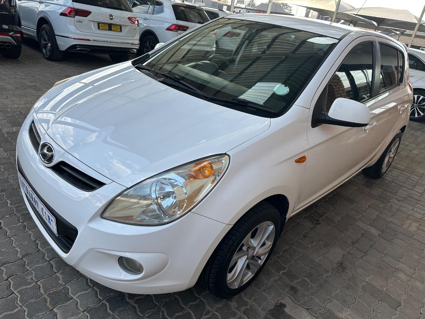 2012 HYUNDAI i20