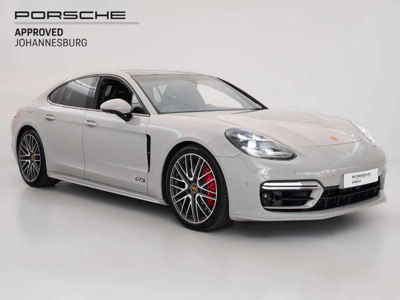 2023 PORSCHE Panamera