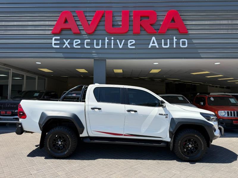 2024 TOYOTA Hilux