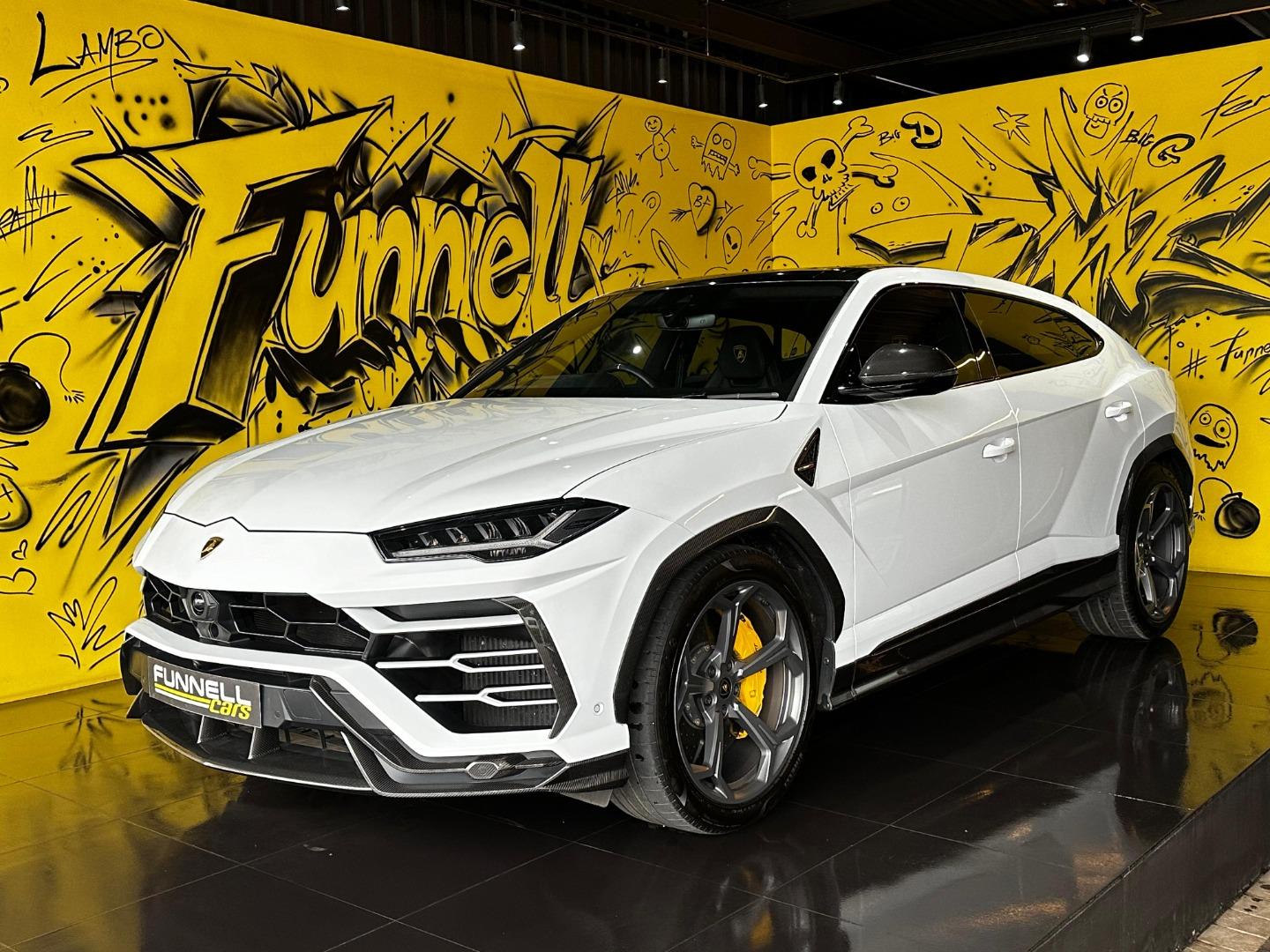 2021 LAMBORGHINI Urus