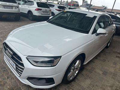 2022 AUDI A4