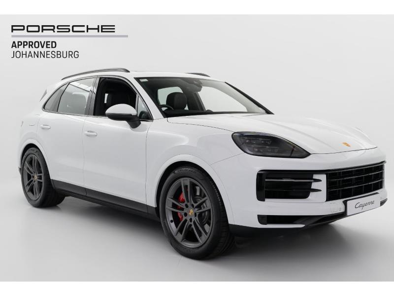 2024 PORSCHE Cayenne