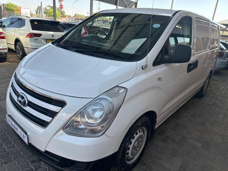 2017 HYUNDAI H-1
