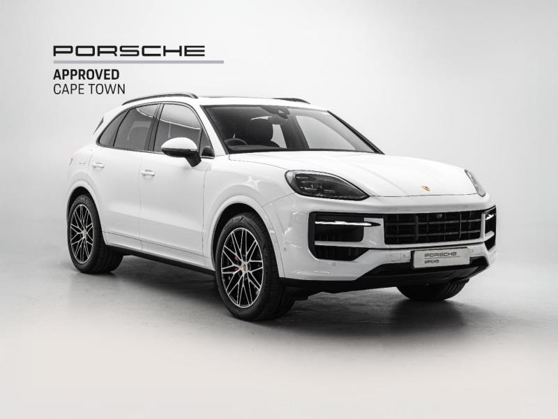 2024 PORSCHE Cayenne