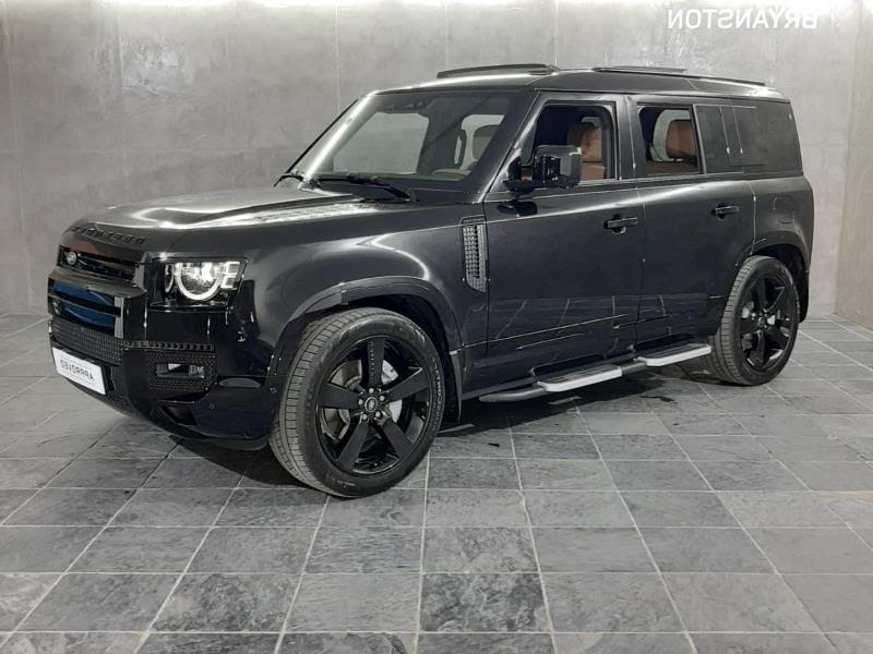 2025 L-R Defender