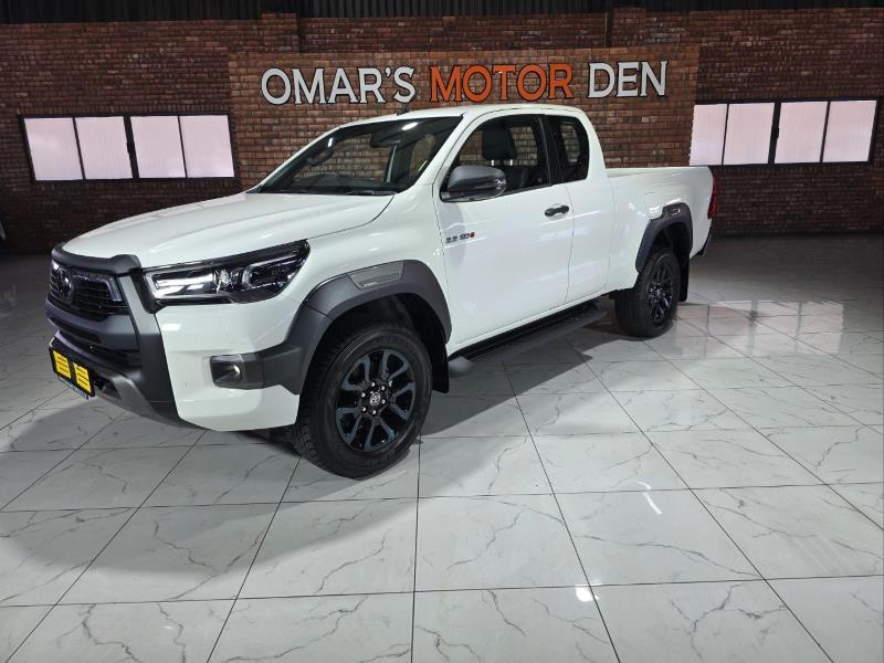 2025 TOYOTA Hilux