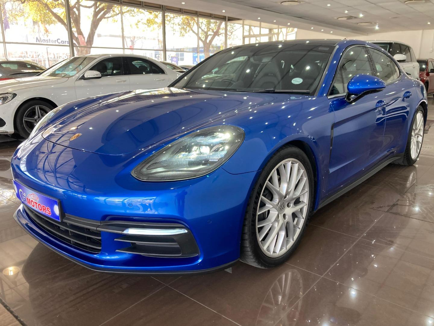 2018 PORSCHE Panamera