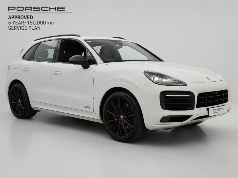 2022 PORSCHE Cayenne