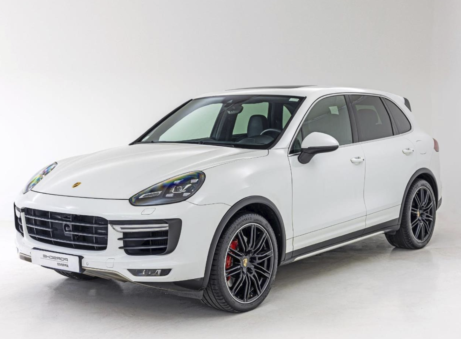 2015 PORSCHE Cayenne