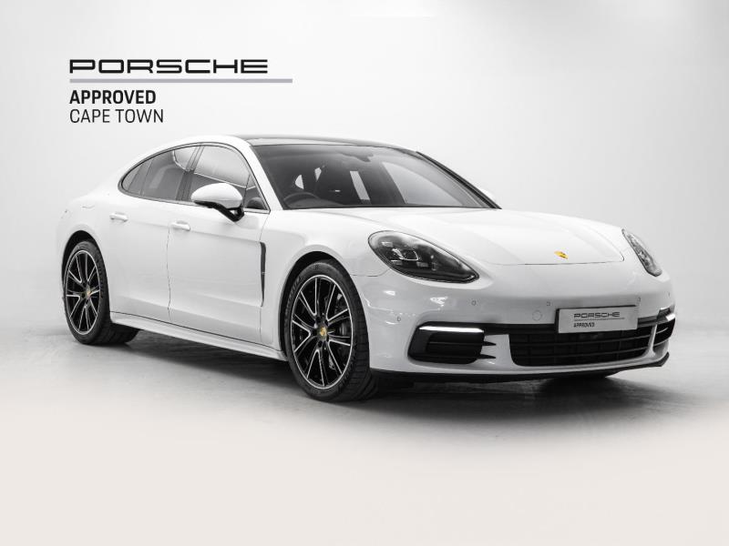 2018 PORSCHE Panamera