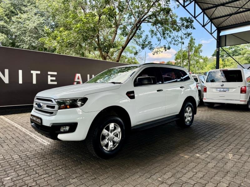 2017 FORD Everest