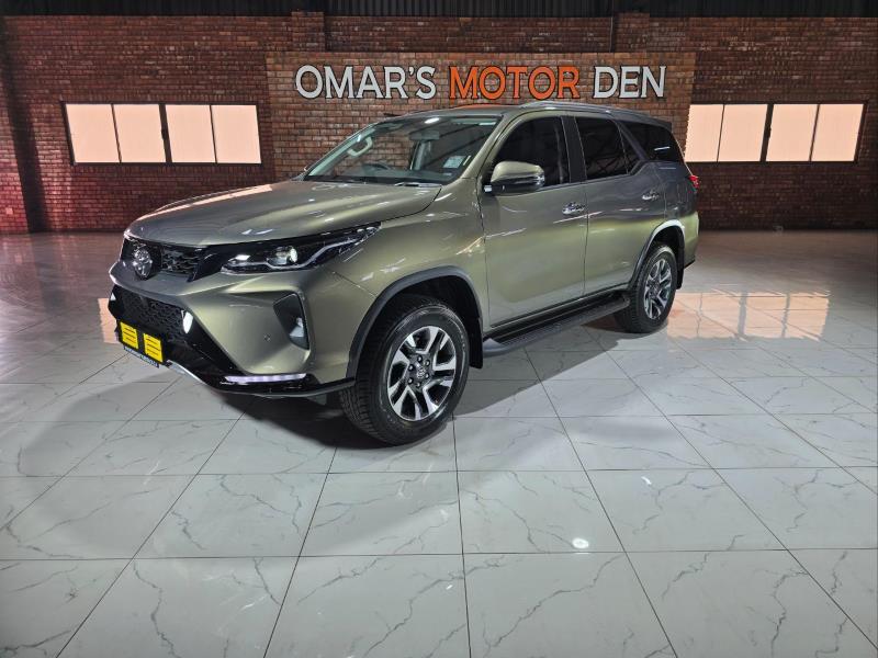 2025 TOYOTA Fortuner