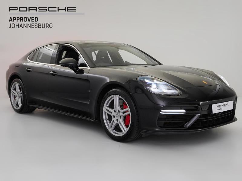 2017 PORSCHE Panamera