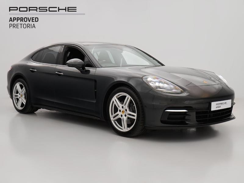 2018 PORSCHE Panamera