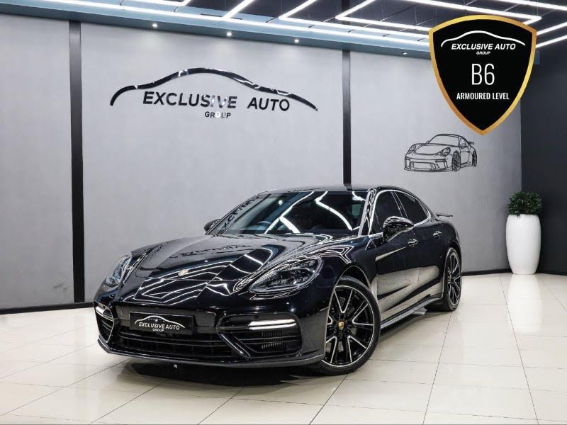 2018 PORSCHE Panamera