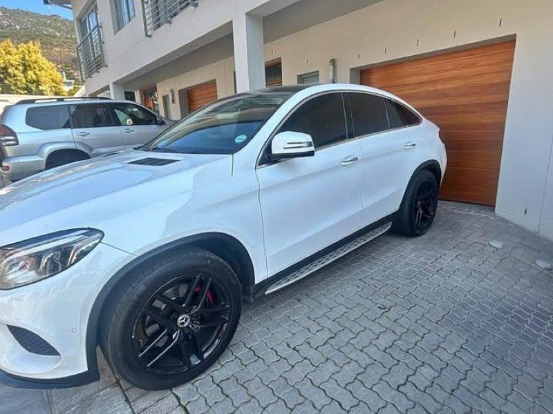 2019 MERCEDES-BENZ GLE