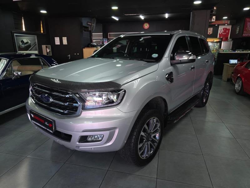 2019 FORD Everest