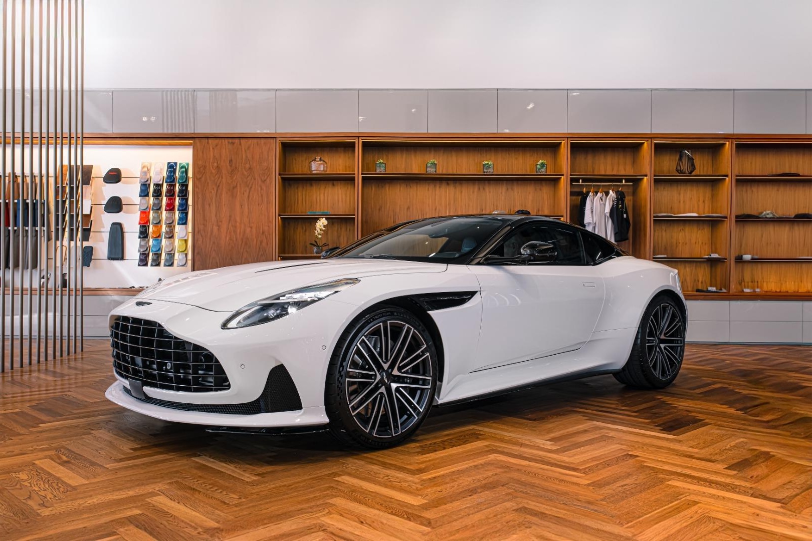 2024 Aston Martin DB12