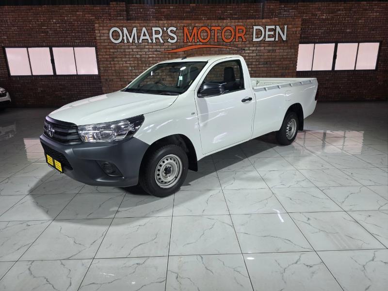 2025 TOYOTA Hilux