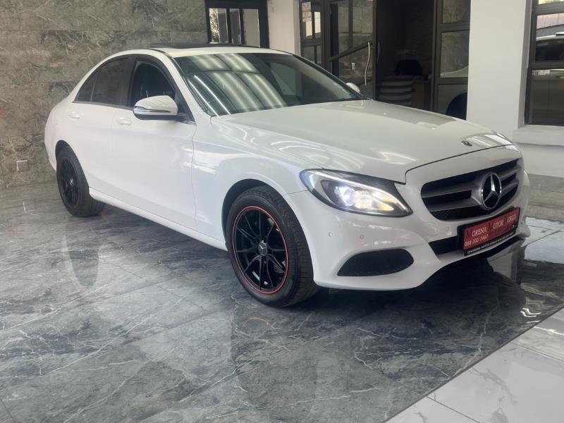 2018 MERCEDES-BENZ C-Class