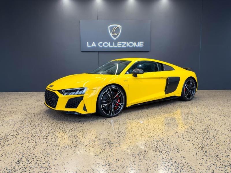 2022 AUDI R8